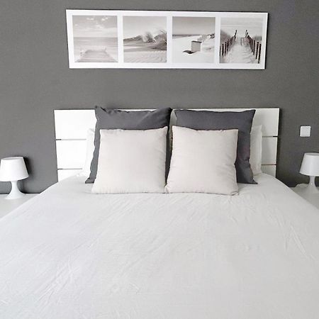Comillas Bº Casasola - Residencial Lagos Azules - Netflix, Prime, Wifi & Free Indoor Parking 외부 사진