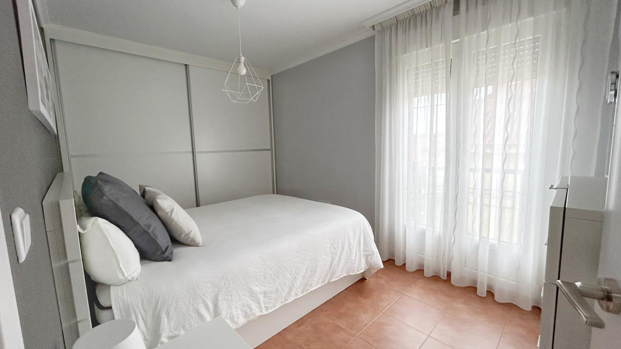 Comillas Bº Casasola - Residencial Lagos Azules - Netflix, Prime, Wifi & Free Indoor Parking 외부 사진