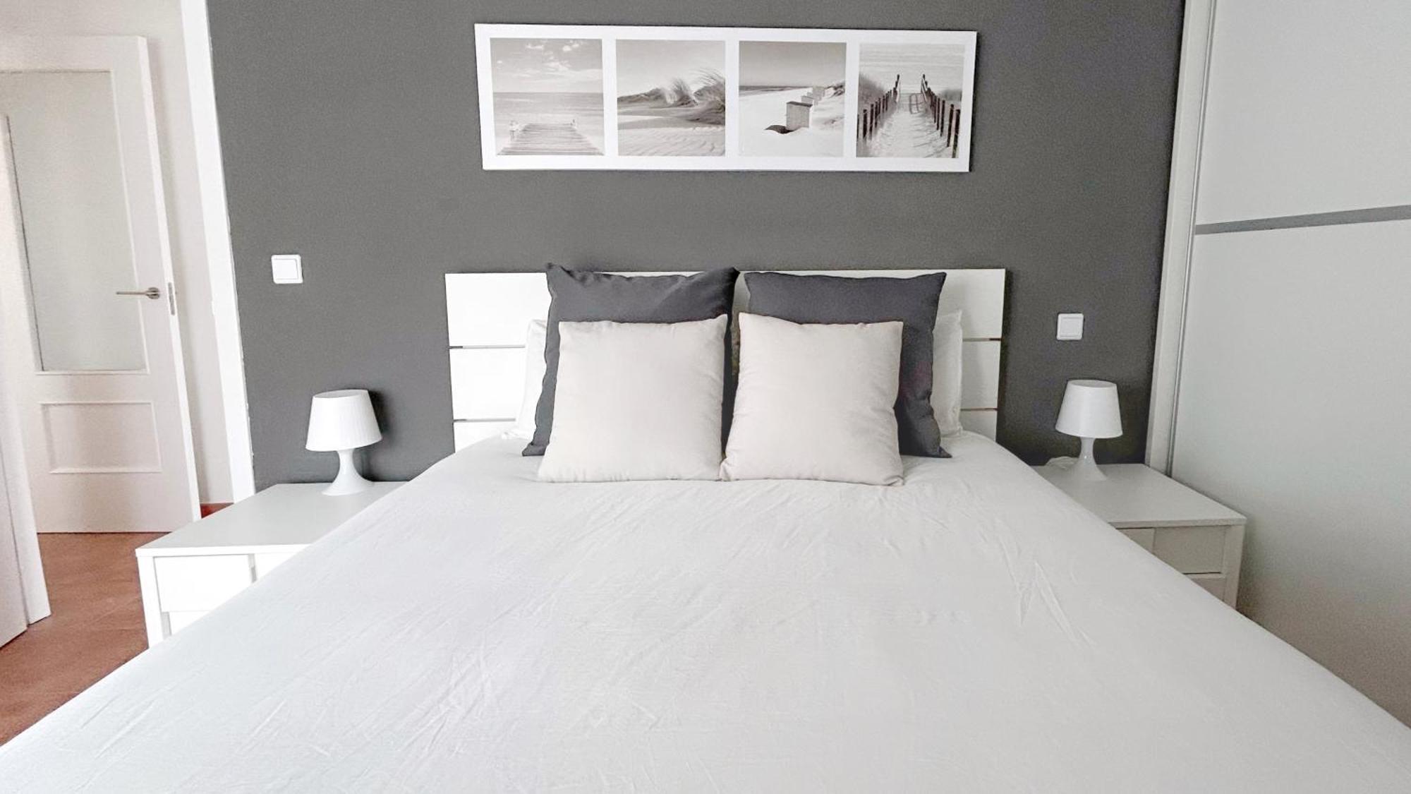 Comillas Bº Casasola - Residencial Lagos Azules - Netflix, Prime, Wifi & Free Indoor Parking 외부 사진