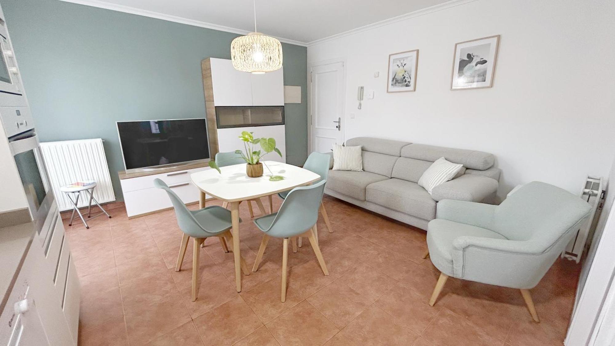 Comillas Bº Casasola - Residencial Lagos Azules - Netflix, Prime, Wifi & Free Indoor Parking 외부 사진