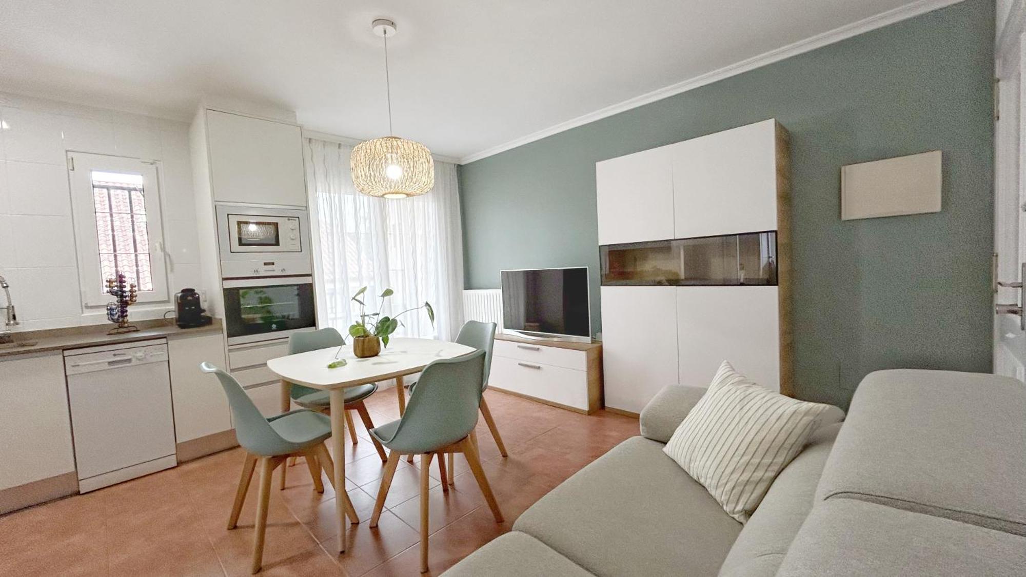 Comillas Bº Casasola - Residencial Lagos Azules - Netflix, Prime, Wifi & Free Indoor Parking 외부 사진